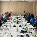 Ministro Téte António visita a nova sede da OEACP em Bruxelas