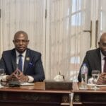 PR assina decretos envolvendo Administração Central do Estado